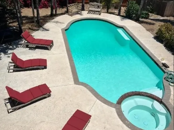 624 Schafer Pl, Escondido, CA 92025