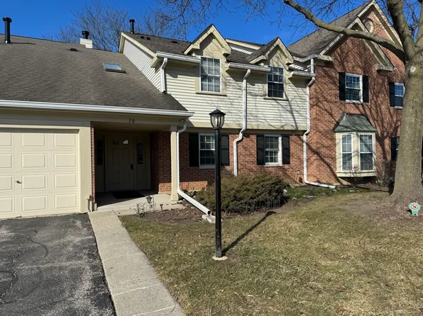 10 Aberdeen Ct Unit W2, Schaumburg, IL 60194