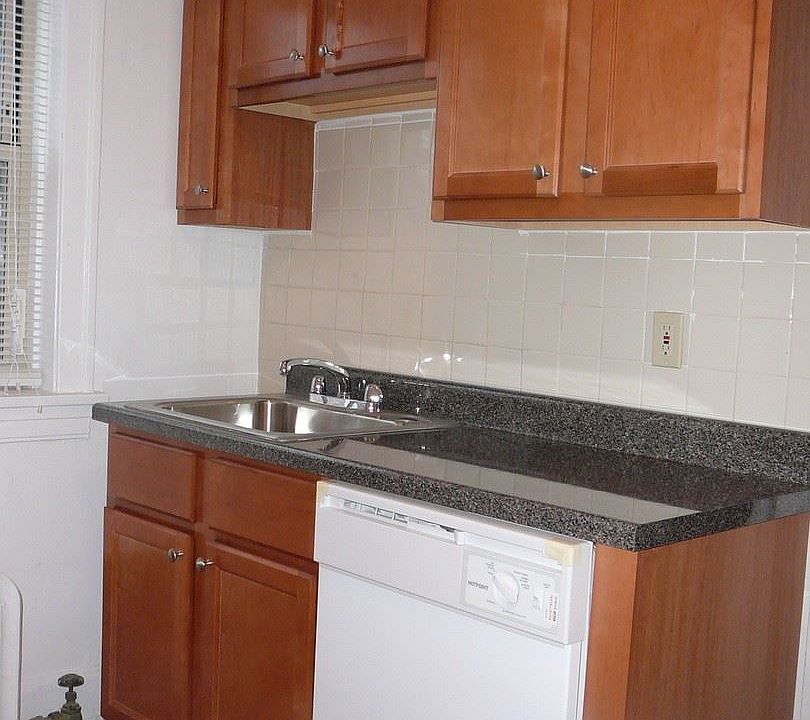 1st image of 1446 W Albion Ave #2