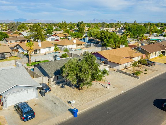 5th image of 2414 E Javelina Ave