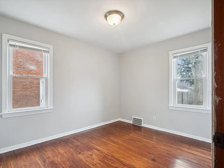 14416 Krems Ave — Photo 17
