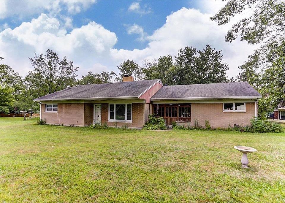 1st image of 7780 Lois Cir