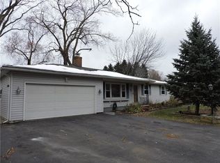 160 Eaton Rd, Rochester, NY 14617