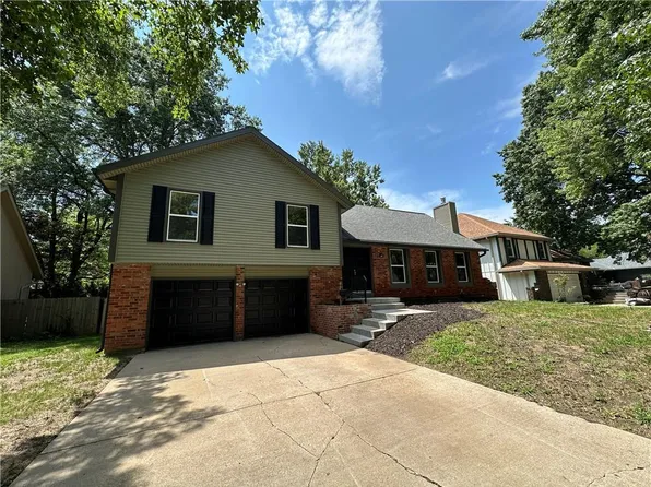 9159 W 92nd Pl, Overland Park, KS 66212