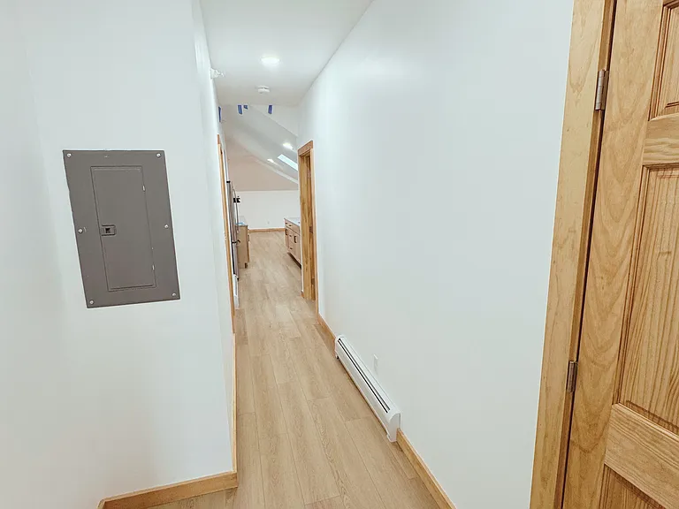 24 Grant St #8 — Photo 7