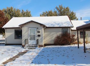 406 Lincoln St, Winner, SD 57580