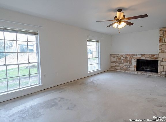 5th image of 10411 Rock Cove Ln
