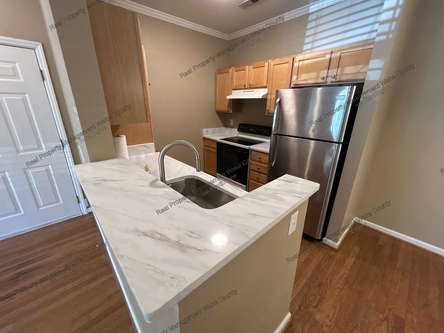 1 bed, 1.5 bath, 750 sqft, $1,600 — Photo 4