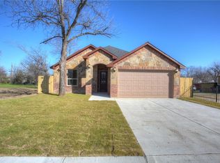 1031 E Allen Ave, Fort Worth, TX 76104