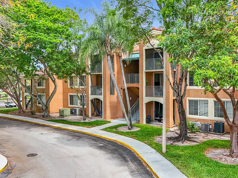 4852 N State Rd #3103 — Photo 4