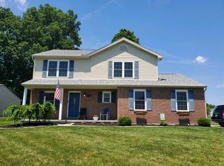 3371 Whispering Trees Dr, Amelia, OH