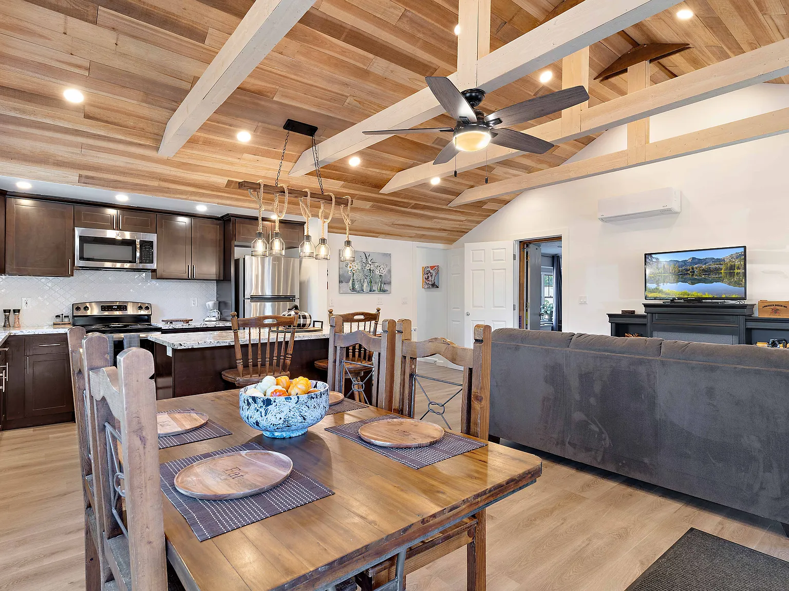 1241 Cebu Ln — Photo 3