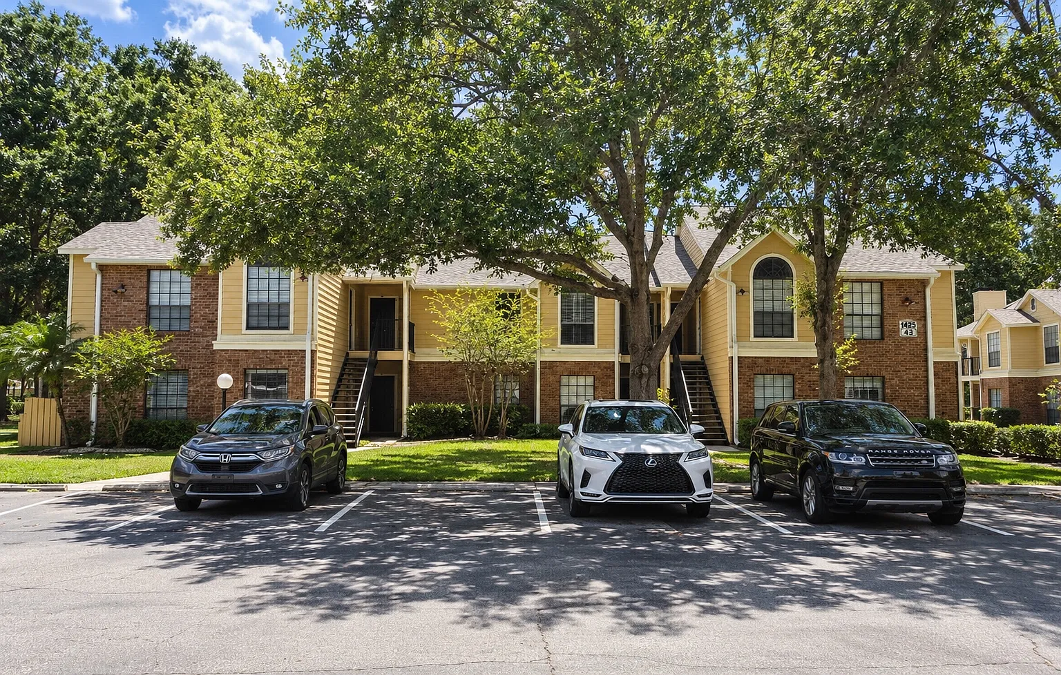 1 bed, 581 sqft, $1,300 — Photo 1