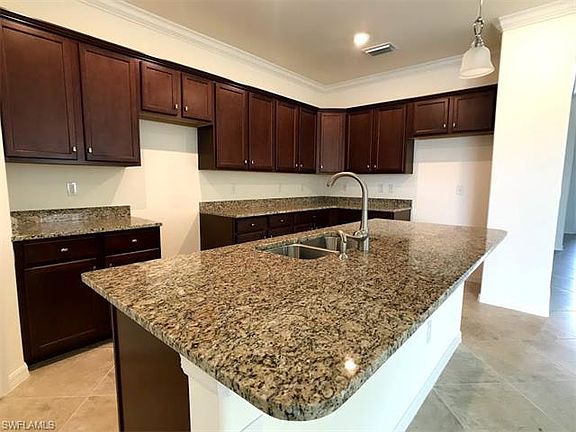 3rd image of 9575 Albero Ct