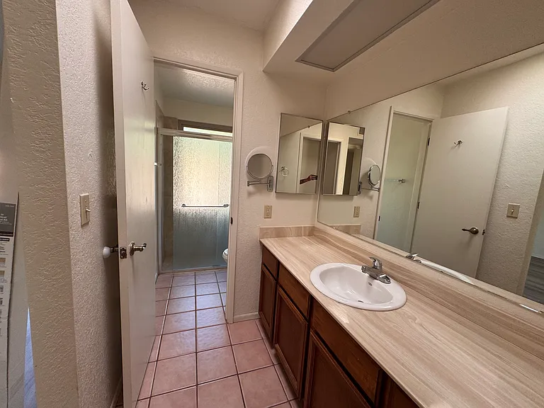 1491 S Moonlight Dr — Photo 12