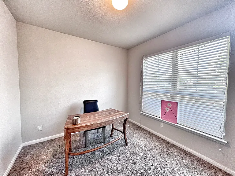 1224 Loma Rnch — Photo 3