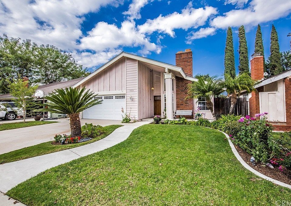 1st image of 5923 E Calle Cedro