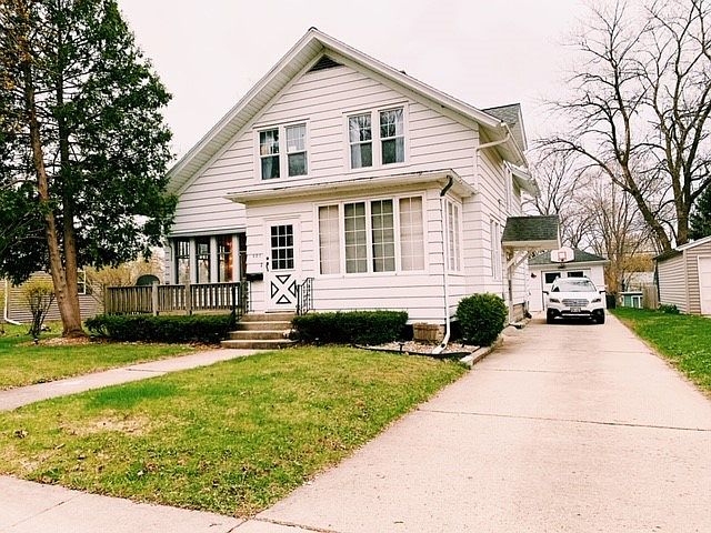 1st image of 421 Janssen Ave
