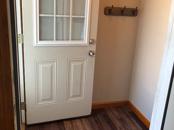 5th image of 299 Hillside Ave