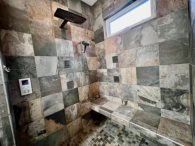 2228 Martlet Ln — Photo 18