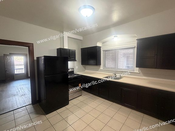2nd image of 1921 Clark St #1-R