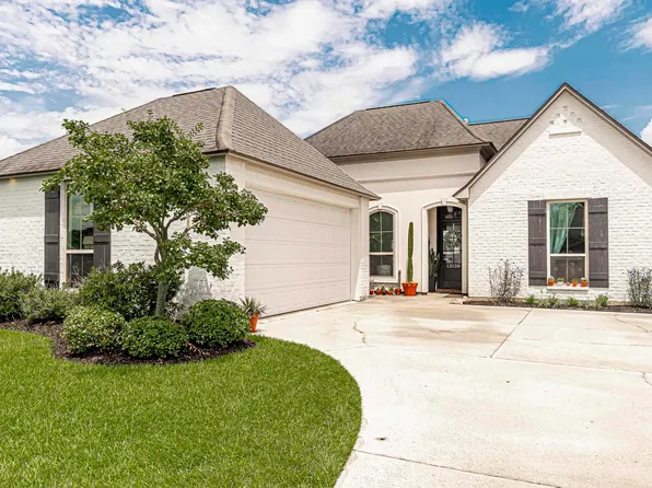 12120 Rotterdam Ave, Geismar, LA 70734