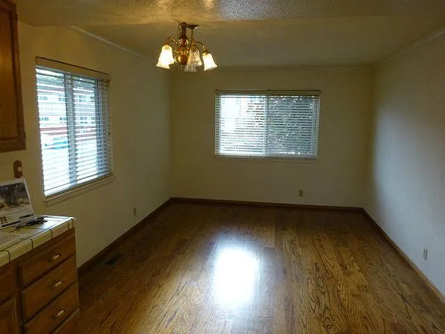 949 Palm Ave — Photo 3