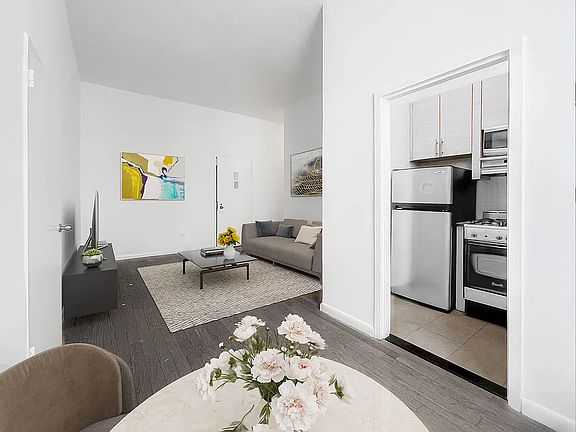 5th image of 4 Park Ave APT 15J
