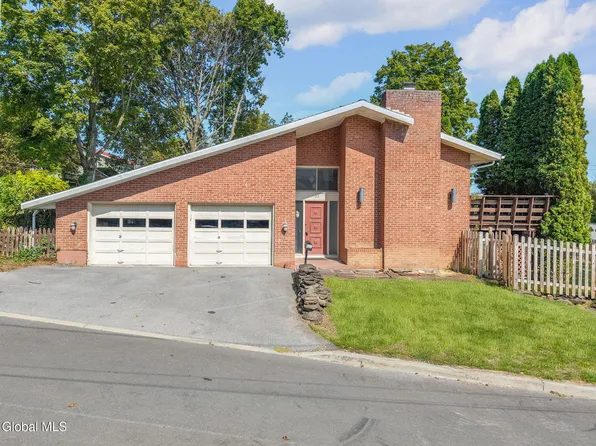 122 Lincoln Avenue, Cobleskill, NY 12043