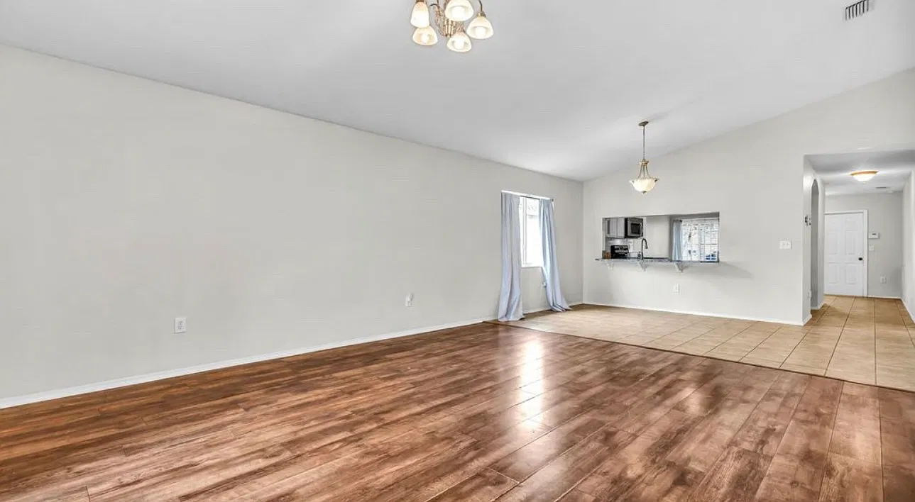 3 bed, 1661 sqft, $2,150 — Photo 4