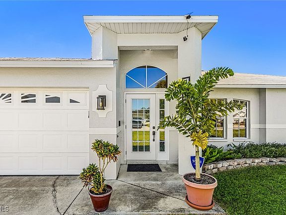3rd image of 10250 Sandy Hollow Ln