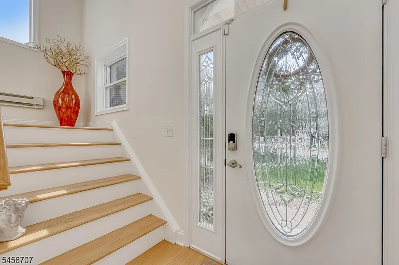 2 bed, 2.0 bath, $4,450 — Photo 3