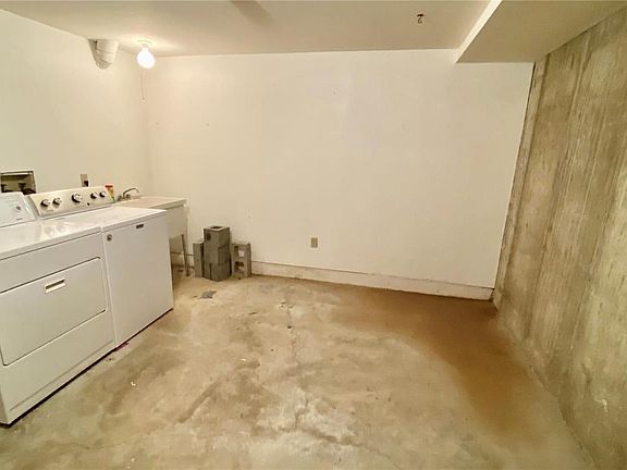 5th image of 6644 Oakland Ave Unit 13
