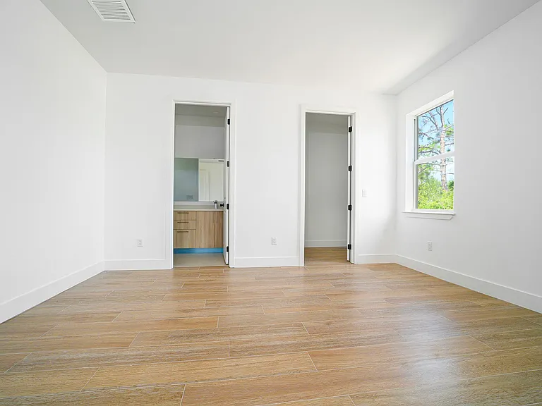 15061 Brainbridge Cir — Photo 15