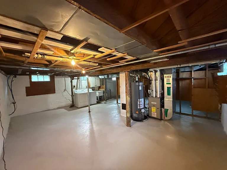 2311 N Averill Ave — Photo 17