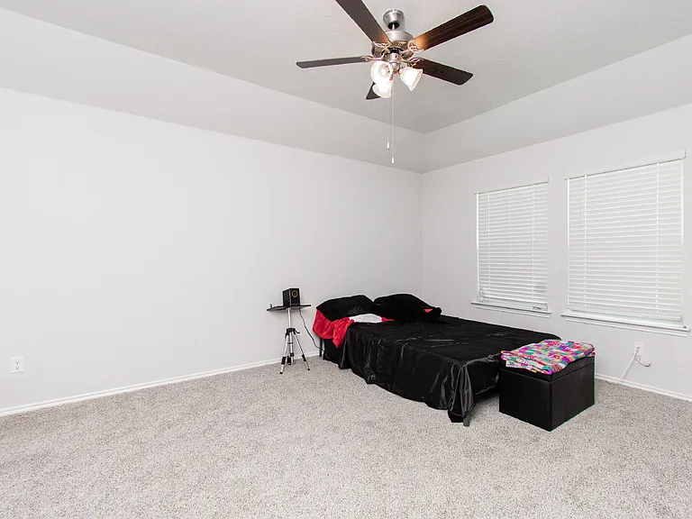 2342 Bee Creek Loop — Photo 17