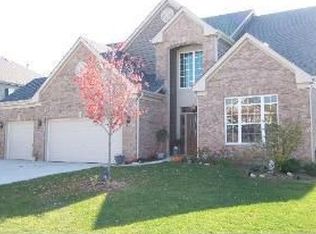 1915 Barrington Ave, Bolingbrook, IL 60490