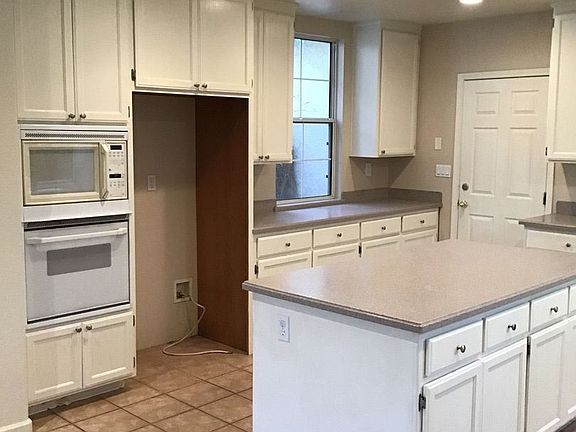 5th image of 2914 Barret Dr