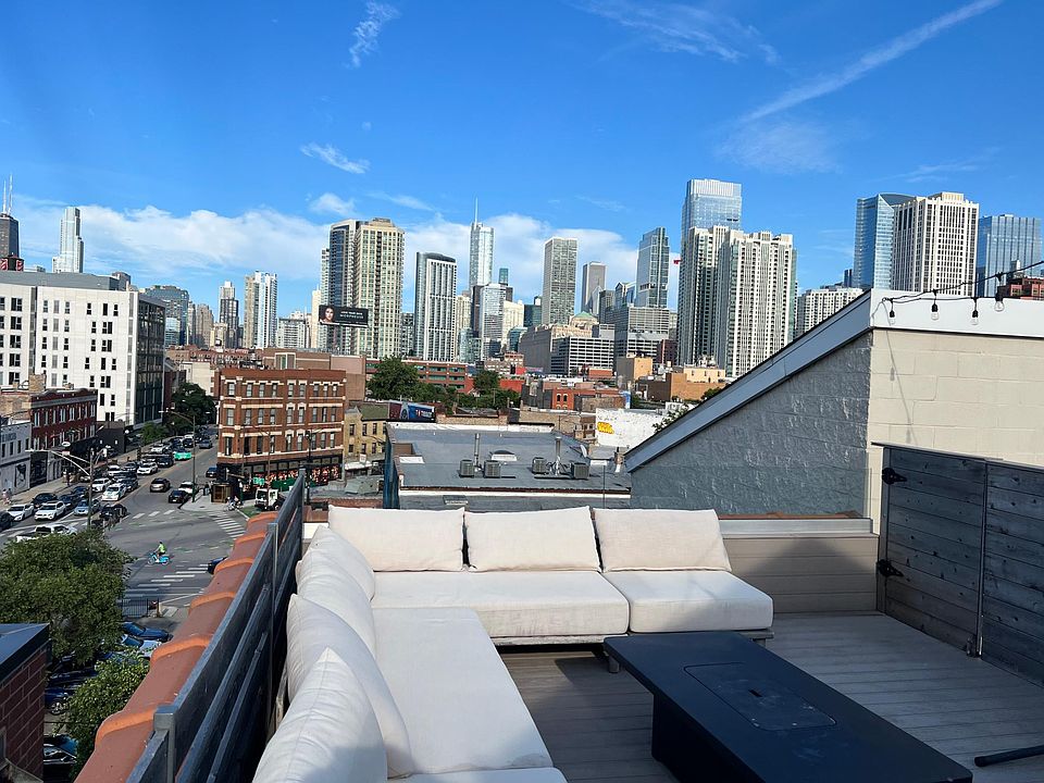 1st image of 465 N Green St Unit 4N