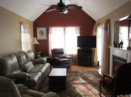 2nd image of 183 Dicenzo Blvd