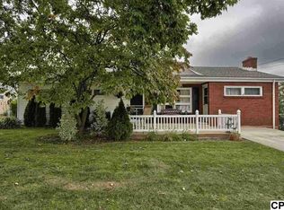 805 E Cypress St, Palmyra, PA 17078