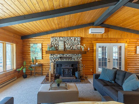 3rd image of 53533 Arbor Ridge Rd NE