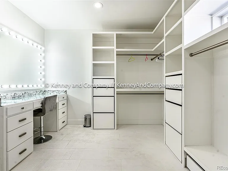 6438 Farthing Dr — Photo 16