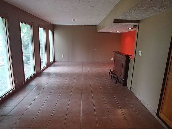5th image of 6205 N 103rd Ave
