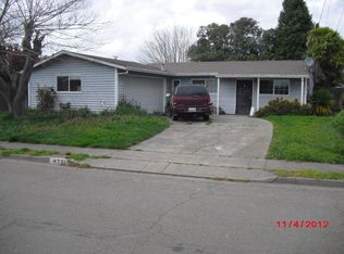 477 Greenwood Dr, Santa Rosa, CA 95407