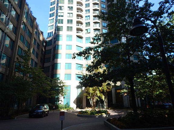 2nd image of 400 N Lasalle St APT 2504