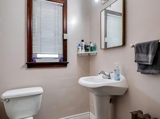 1011 Thorn Run Rd, Coraopolis, PA 15108