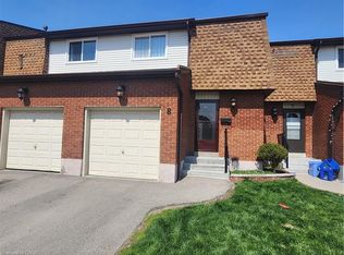 899 Stone Church Rd E #8, Hamilton, ON L8W1B2