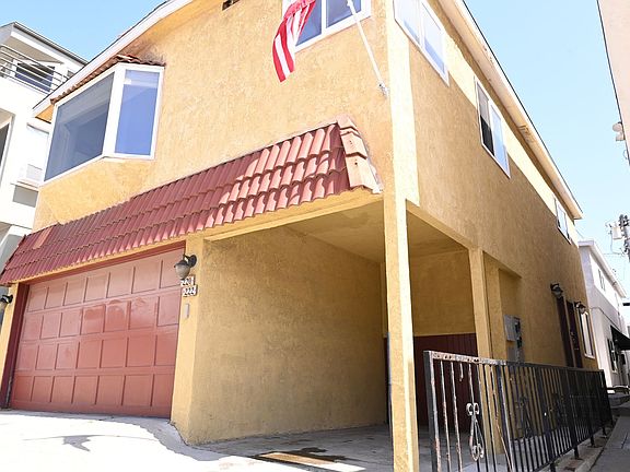 5th image of 220 40th St #220
