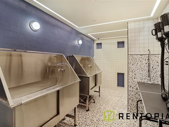 1010 Pacific Street image 21 of 29